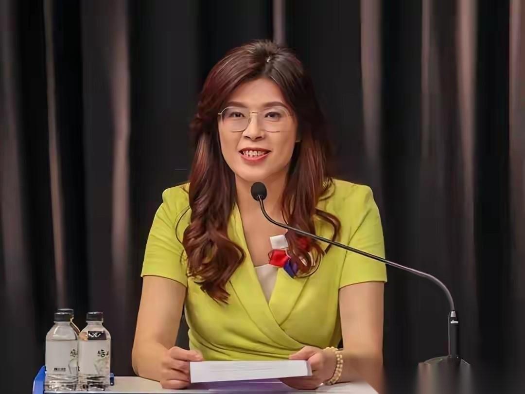 郑丽文没有县市长经历就不能选2028？看到网上有人说，郑丽文没当过县市长，声望再