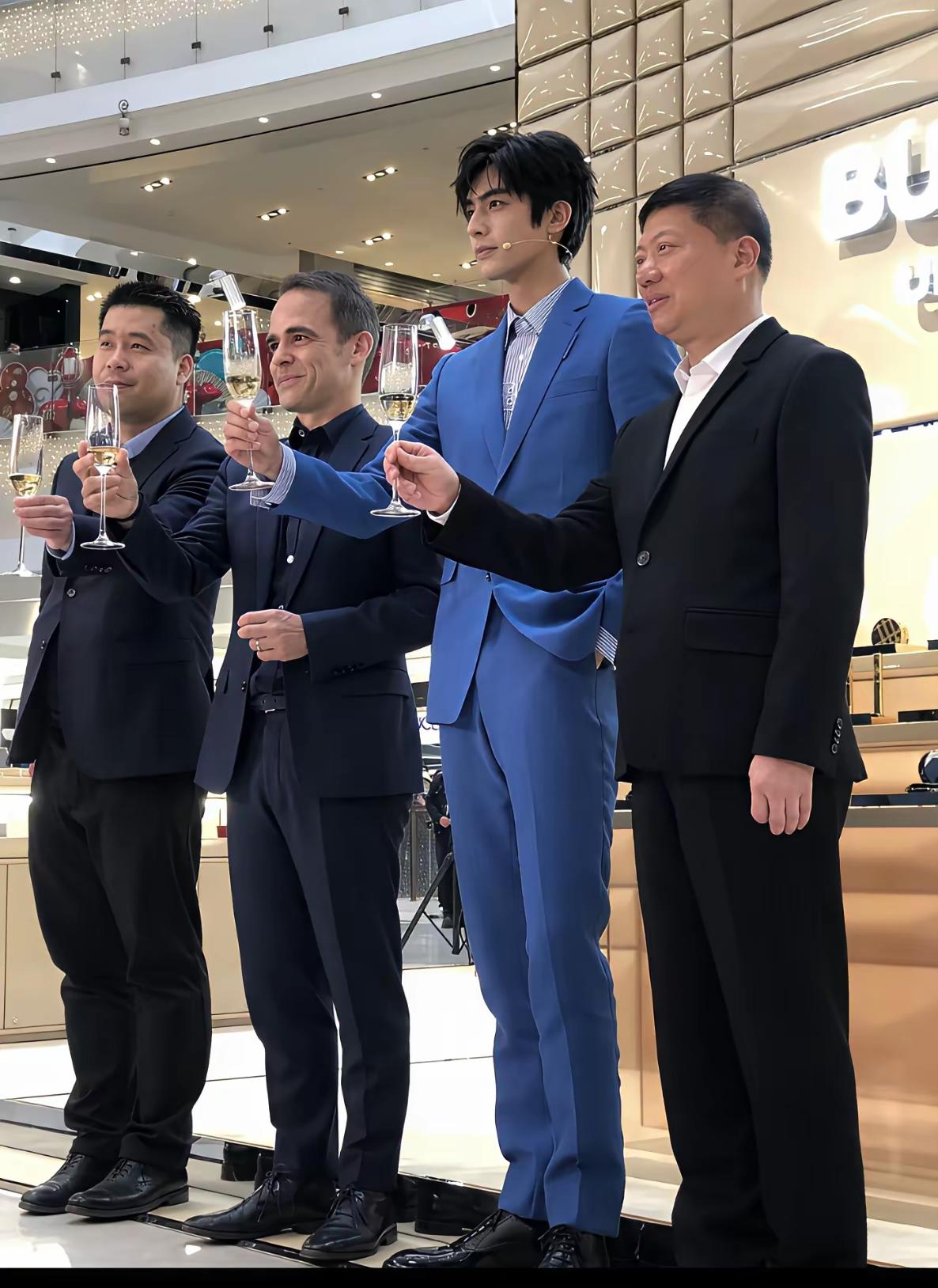 宋威龙：雪藏？颜值不允许啊
 
讲真，宋威龙这张脸太能打了！不管是浓妆还是淡妆，