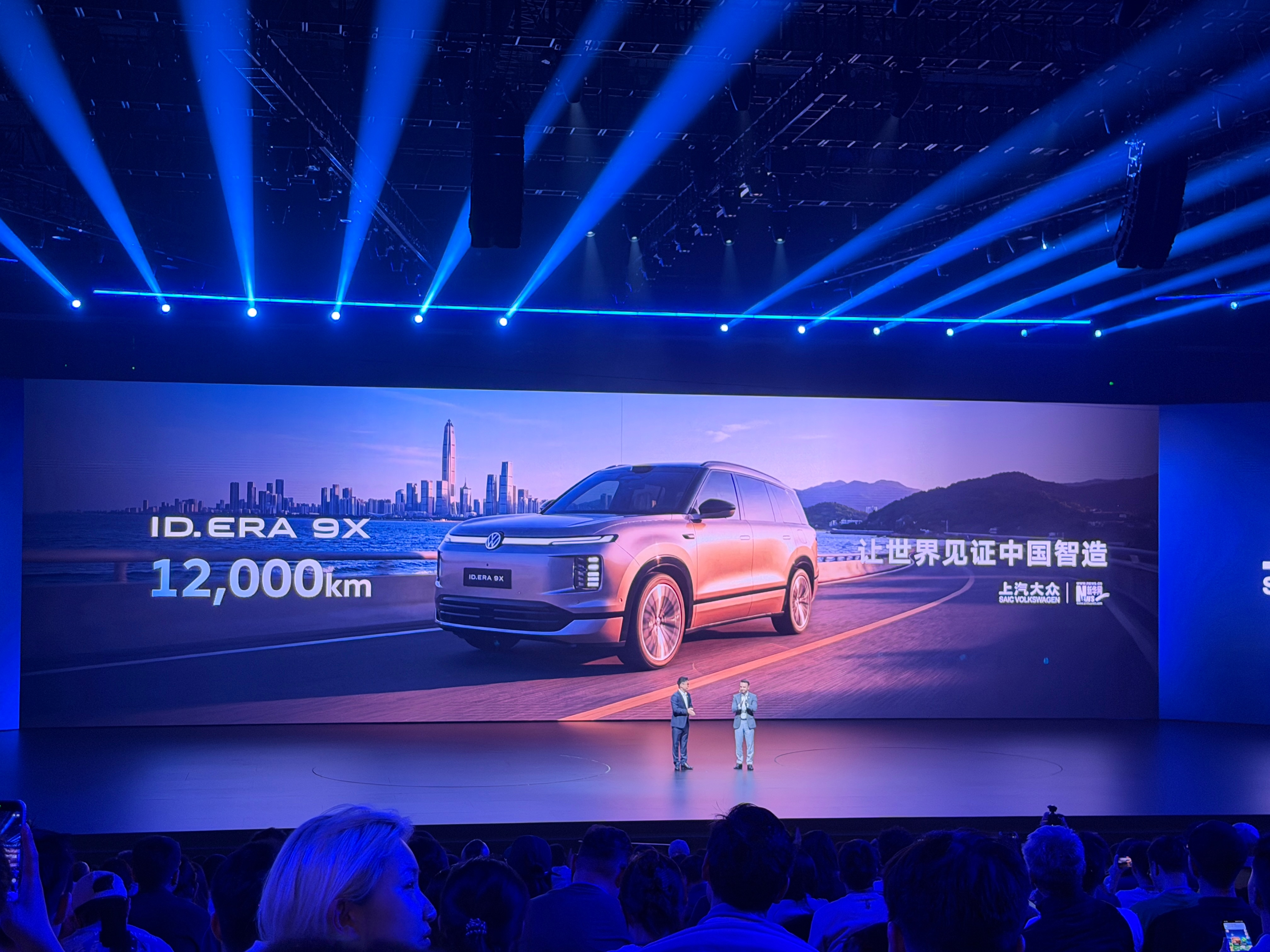 大众9X 这次标配力度非常大，后轮转向、双零重力座椅、辅助驾驶终身使用权、智能四