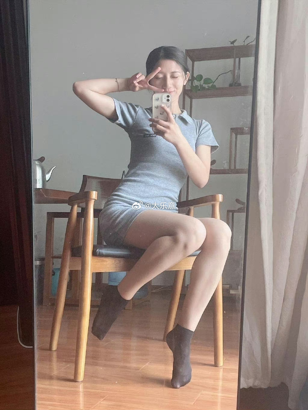 对镜自拍🤳 ​​​