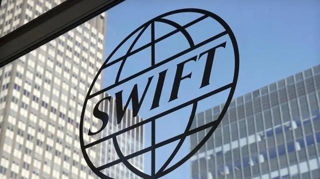 美国的一个致命性决定，导致全世界掀起去美元化浪潮，中国却成功将人民币推向国际化！
