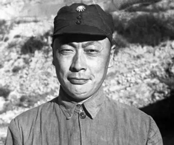 新四军成立之后，陈毅付出了巨大努力，为什么最终却没有担任新四军军长一职呢？
19