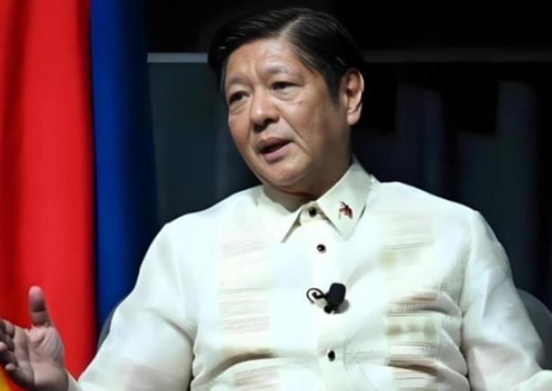 菲律宾倒向了美国，新加坡倒向了美国，柬埔寨倒向了美国，越南也在倒向美国的路上..