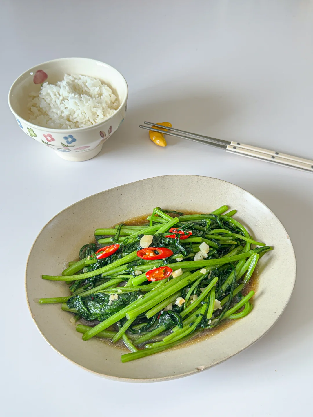 🥬蒜蓉炒茼蒿！清爽解腻比肉还抢手