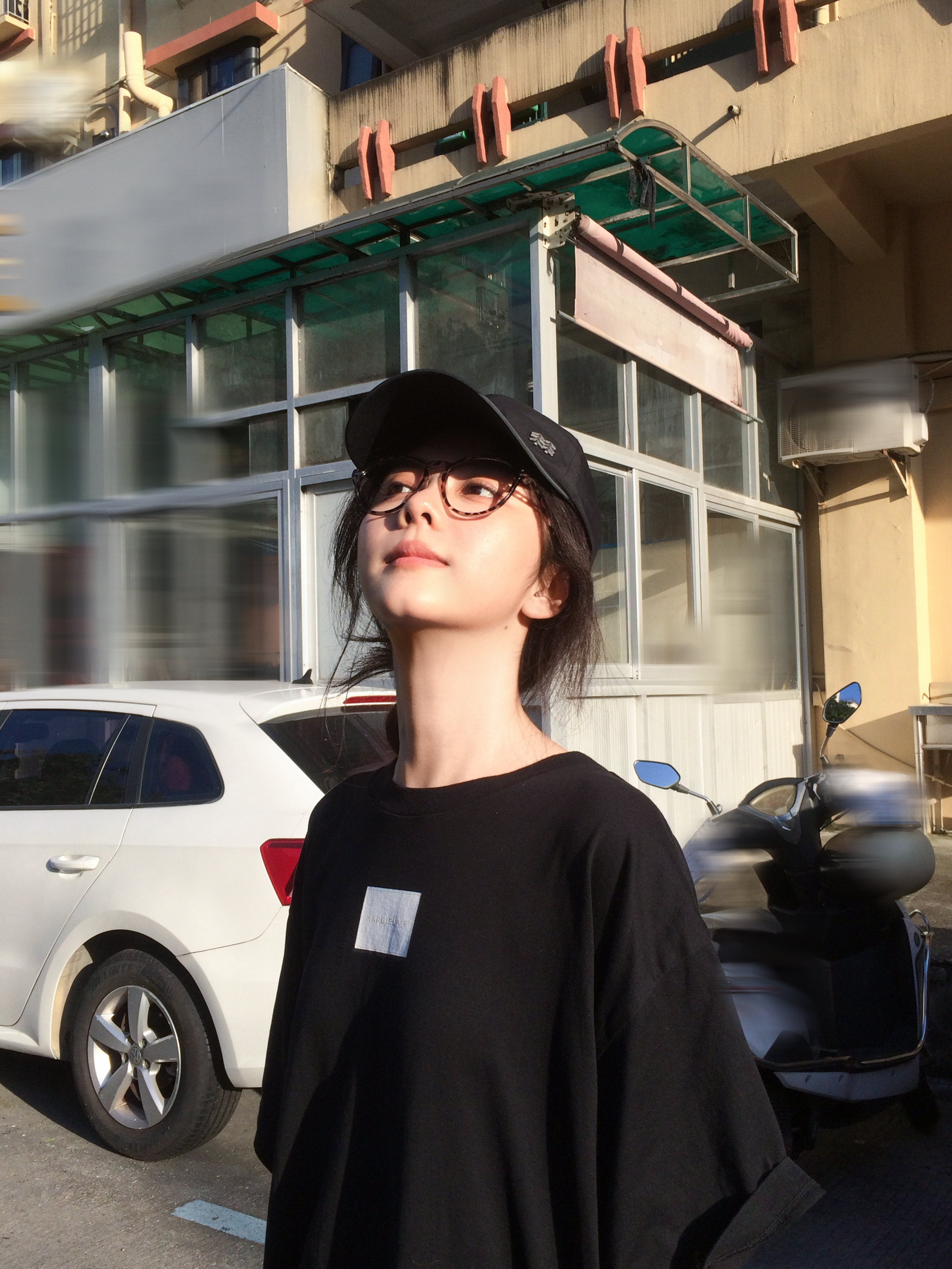 谭松韵 滴——阳光体验卡！天晴宜出行，和两小姐一起出门晒晒太阳充充电吧🔋（ps