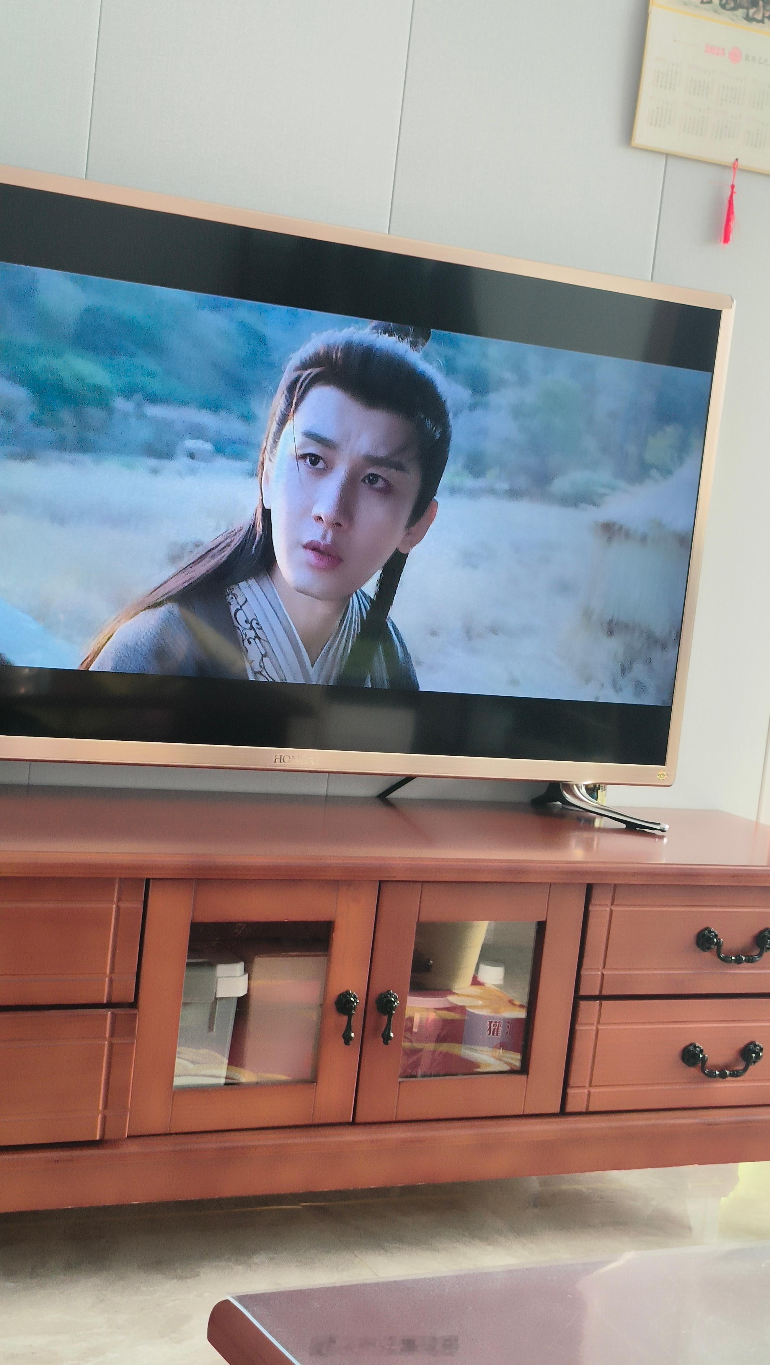 长安二十四计全网收视登顶演员阵容也太强大了，主演成毅的演技很有感觉。眉宇间与一位