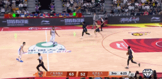 四川男篮也是真够倒霉的，成了广东队出气筒。
昨晚广东队被北汽队的杰曼三分绝杀，接