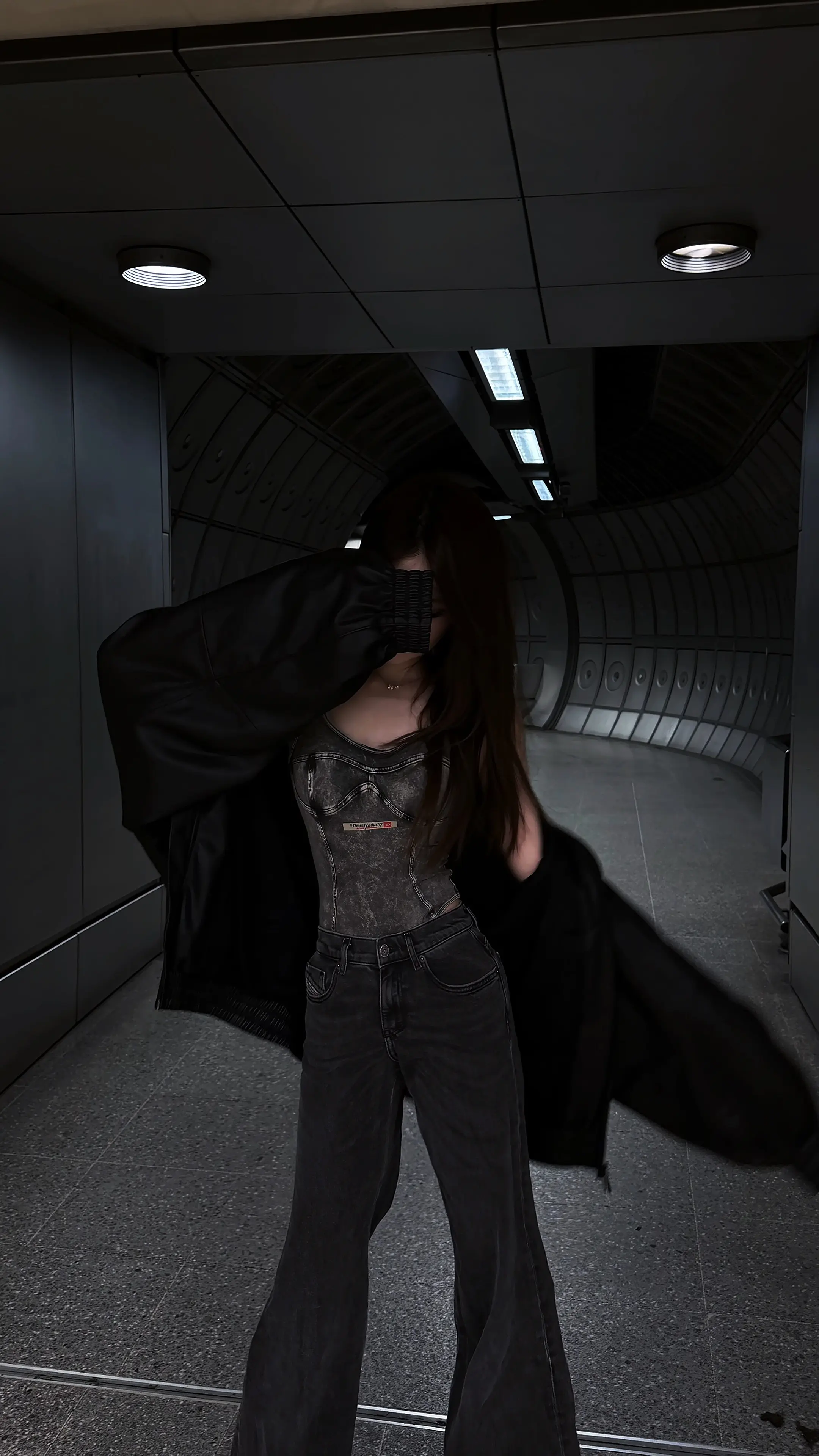 爱要拐几个弯才来