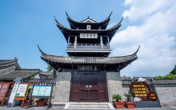 明代驿站盂城驿，就在高邮城南。古时候这里驿马往来、信使奔走，八百里加急的文书从这