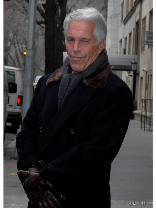 爱泼斯坦仅仅只是以色列控制美国权贵阶层的工具人

来源:逍遥论经

爱泼斯坦的罪