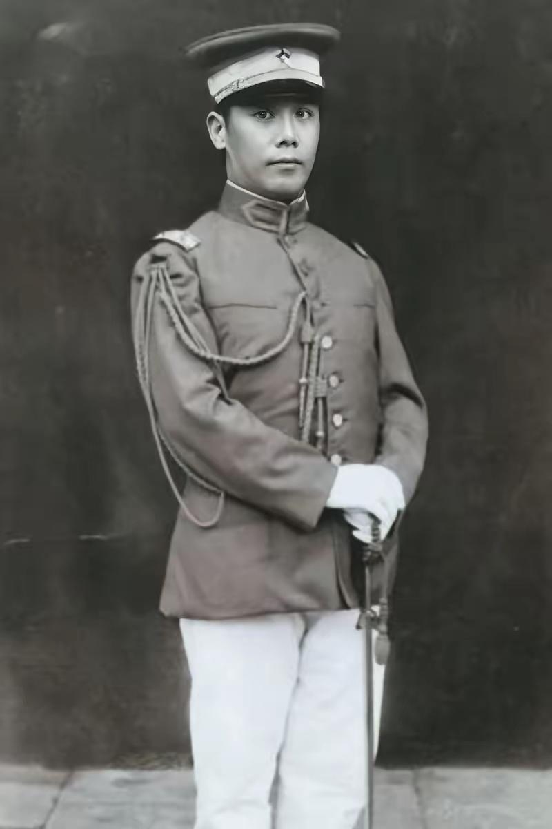 袁克定人生关键时间轴
 
1878年 出生，袁世凯嫡长子
1915–1916年 