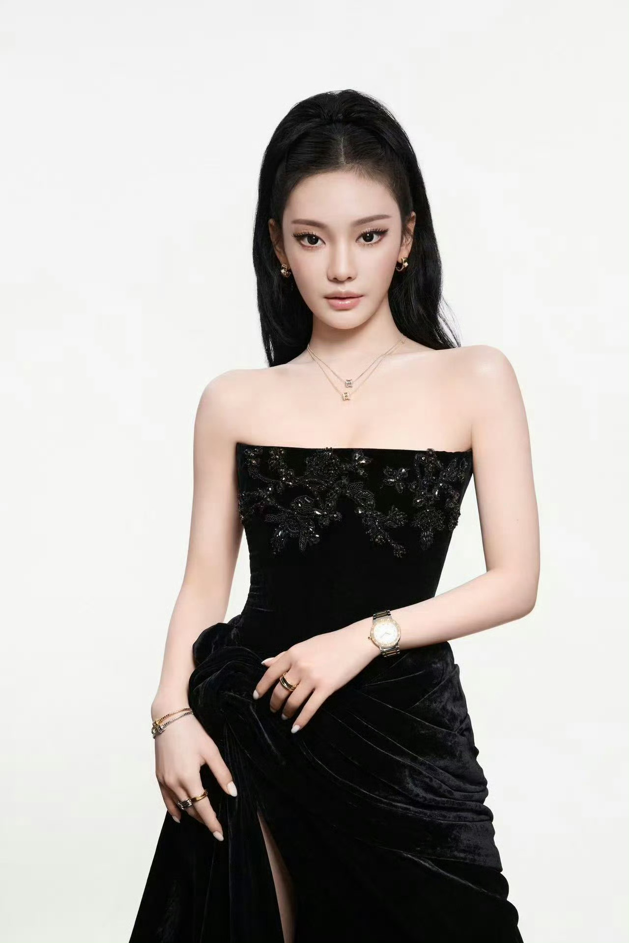宁艺卓 × BVLGARI 💎 in Elie Saab 2025秋冬高定 宁