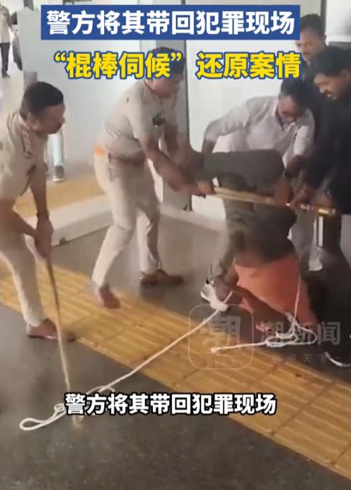 “吵翻天！”9月7日报道，印度，一男子在公交站，看见女友与其他男人说话，他怒火中