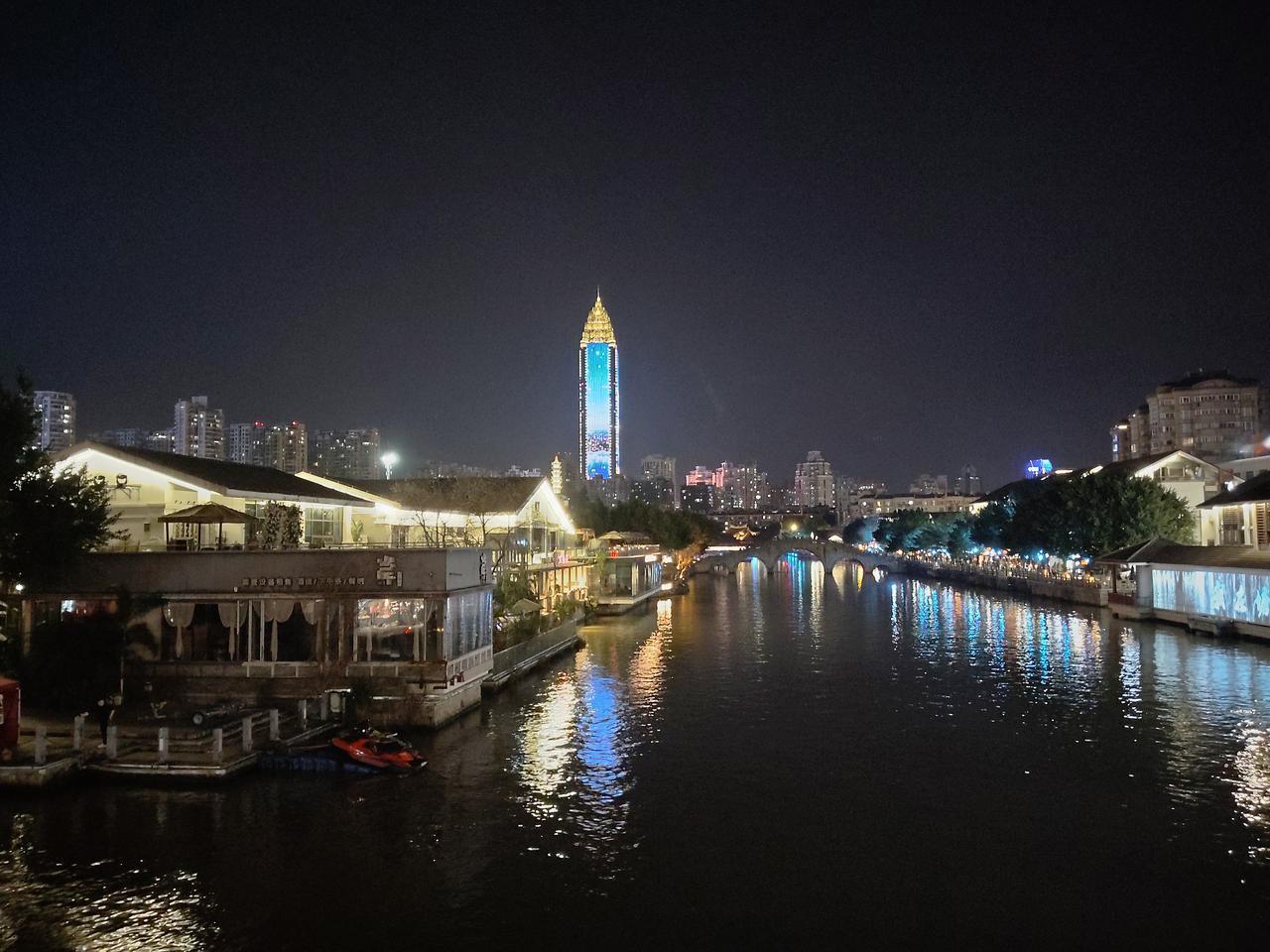 温州和宁波哪个城市更好？无论是经济还是环境。有去过这两个城市的朋友吗？给大家是什