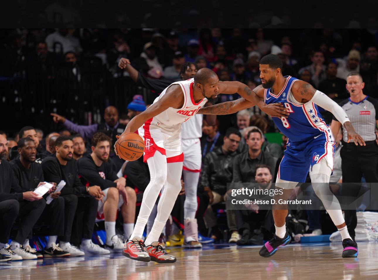 全场比赛结束：76人队主场加时128-122战胜火箭队！防守在线！乔治今日上场3