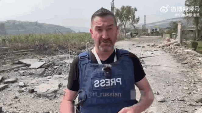 RT记者史蒂夫·斯威尼及其摄影师在以色列对黎巴嫩南部的袭击中受伤。

当时，他们