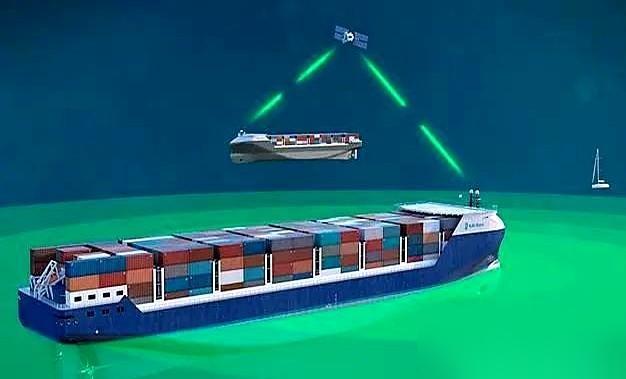 油轮是吧？你不是爱抢吗？

行，送你。船上给你装个“大宝贝”——无人驾驶、一碰就