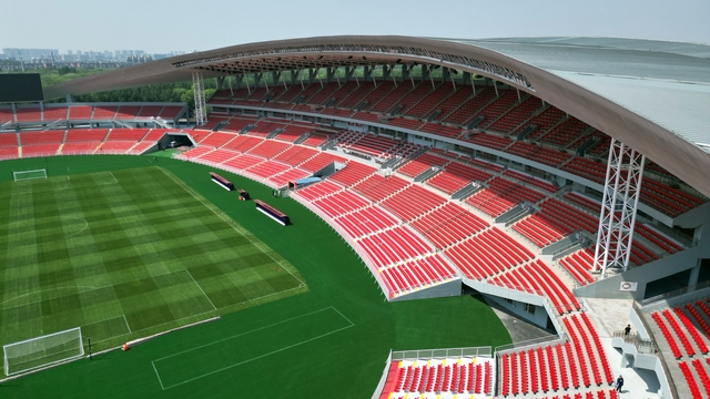 辽媒：铁人主场二次改造完工，替补席下沉提升看台观赛感觉