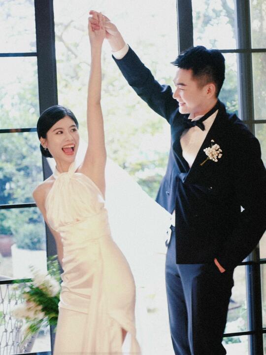 爱的具象化：她在闹他在笑💒