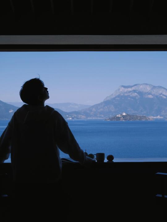 为了这扇窗🪟我特地来了一趟泸沽湖🌙