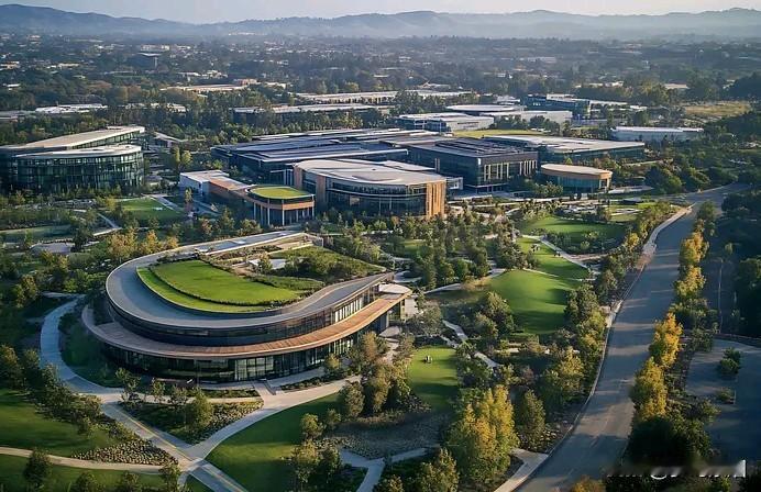 硅谷美籍华裔Brian吐槽中国：回美后反而更看好美国。看完他的6个离谱观点！
 