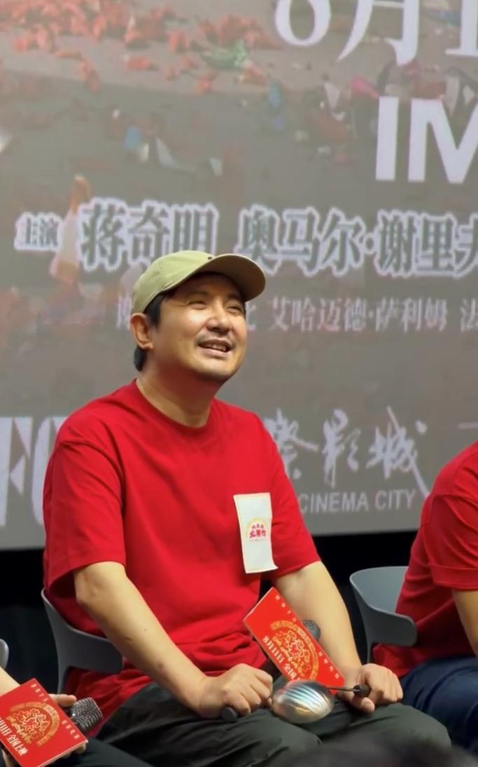 2026年2月24日，沈腾主演电影累计票房突破400亿，成为中国影史首位主演票房