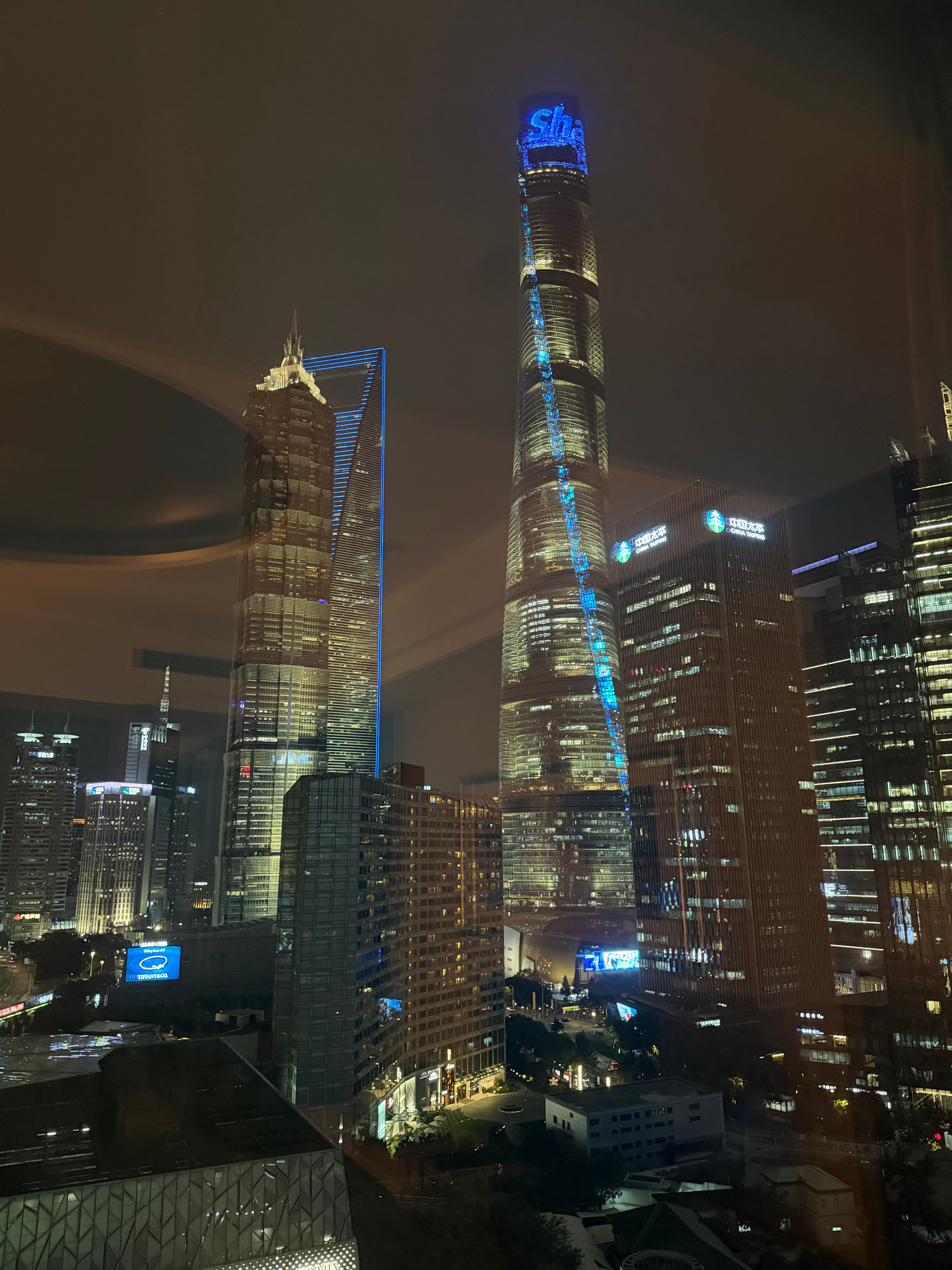 魔都的夜色很美啊！ ​​​