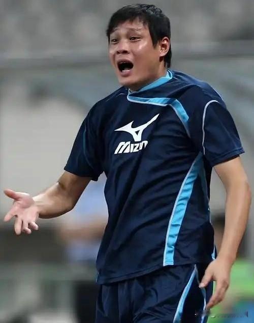你要是足协主席，
你会选谁当主教练？
毫不犹豫选择范志毅！

也许你会问为什么是