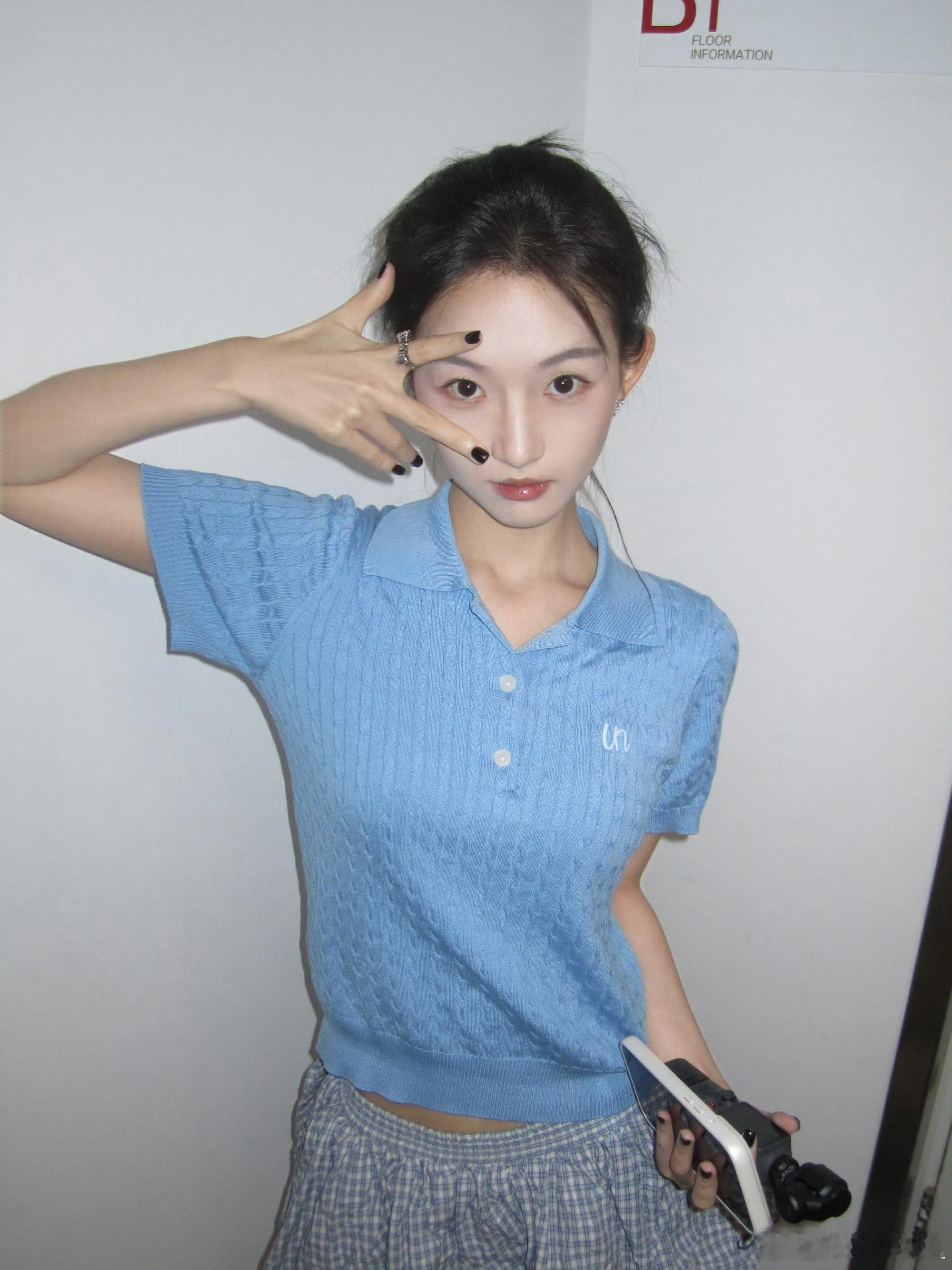 甘瑞琦[超话]   grq甘瑞琦故卿归 grq甘瑞琦浅浅 我会永远坚定地站在你这