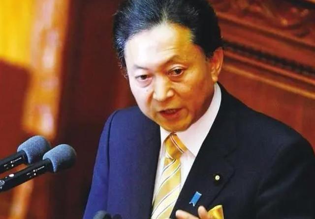 日本前首相鸠山由纪夫发火了：说中国放过日本战争赔款，是因为是中国的。但现在的新官