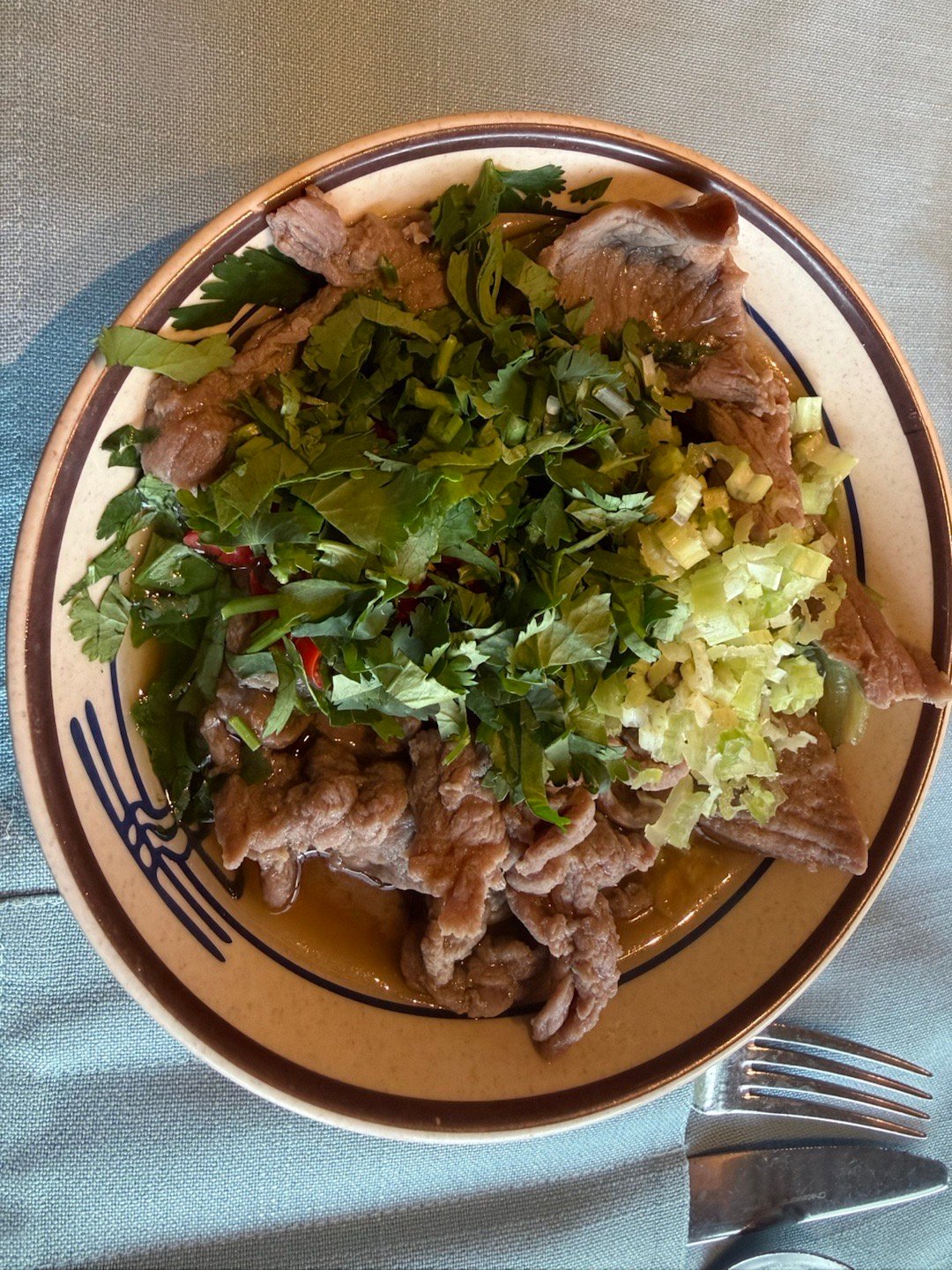 爱上牛肉面不要面😋 