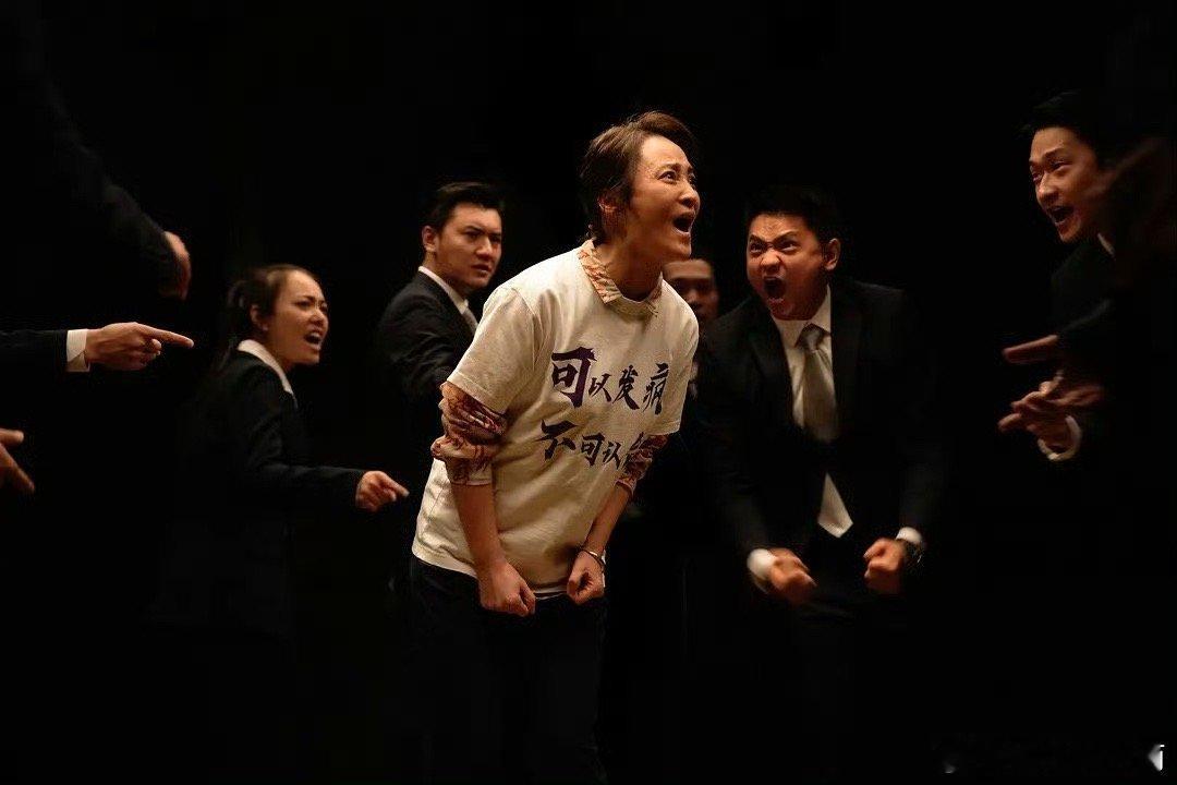 蒋勤勤小小的我演技  在《小小的我》里，蒋勤勤饰演的陈露太精彩。她演技高超，从白