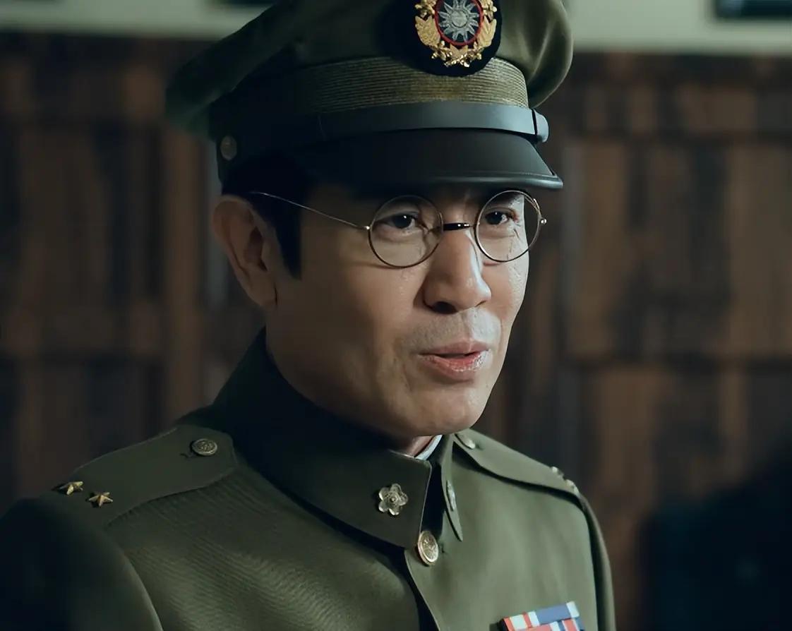 完了，真的进了坑，出不来了。

这一段时间，啥也没干，只沉迷于追剧。全天候追《沉