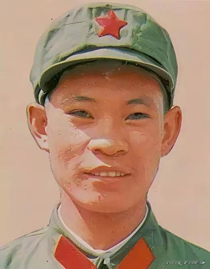 老山战场这一幕太戳心！1982年死活不当班长，1984年他抢着扛枪上阵地
 
1