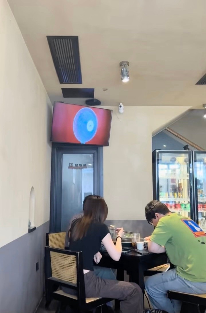 大聪明！餐厅老板真的把成本省到极致了