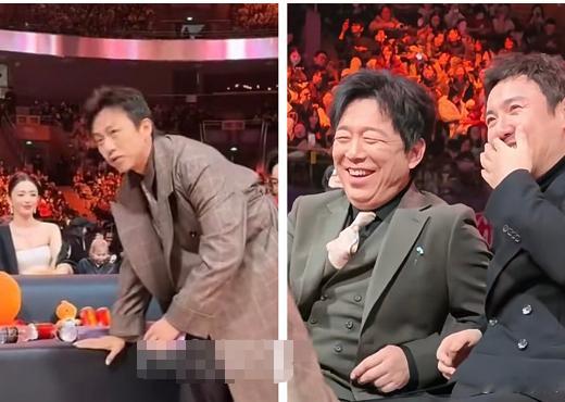 在2月5日的微博之夜，邓超以一副轻松的姿态入场，撅着屁股小跑过去打招呼，这一幕仿