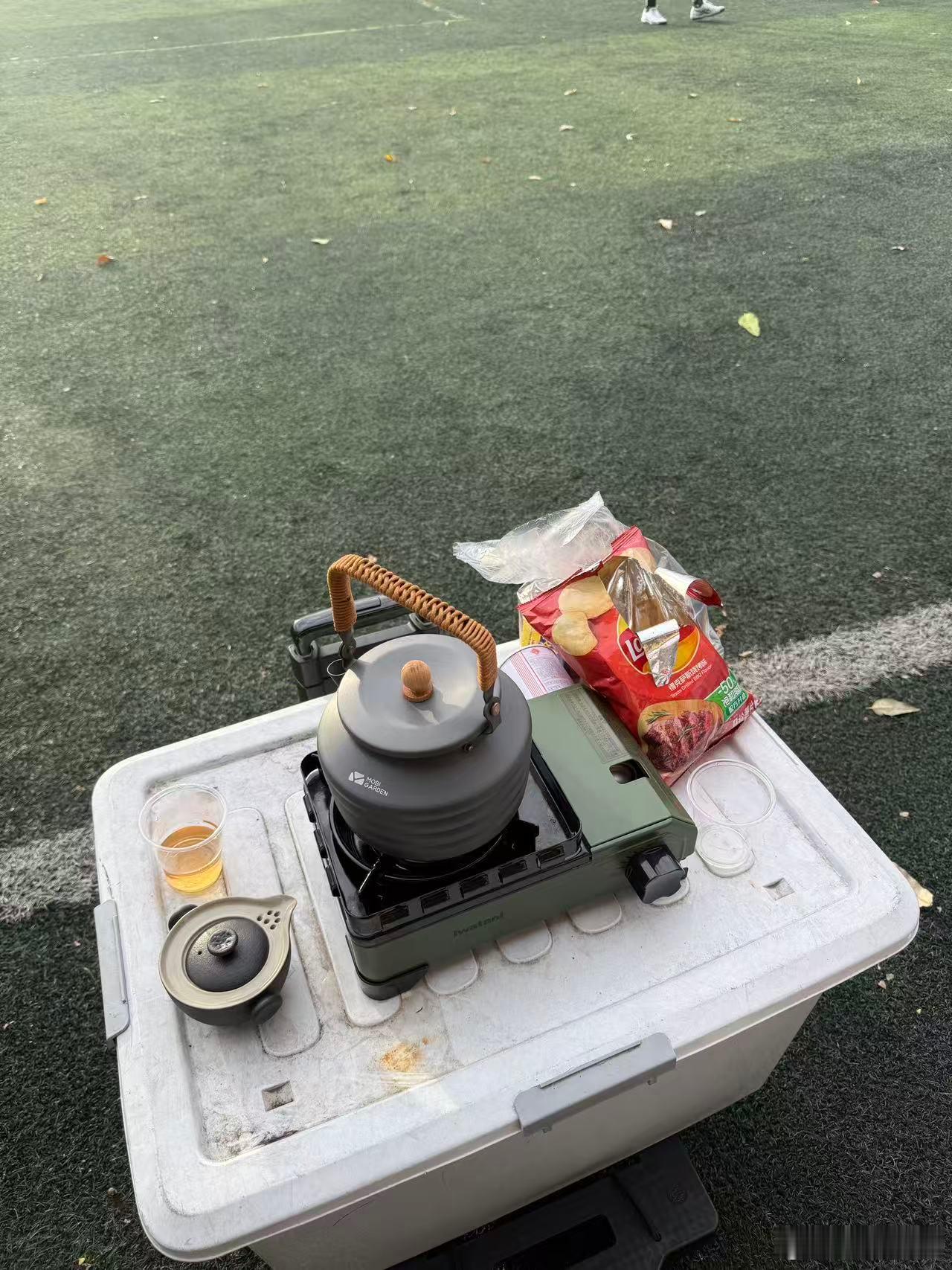 这一看就知道是什么人在踢球[doge] ​​​