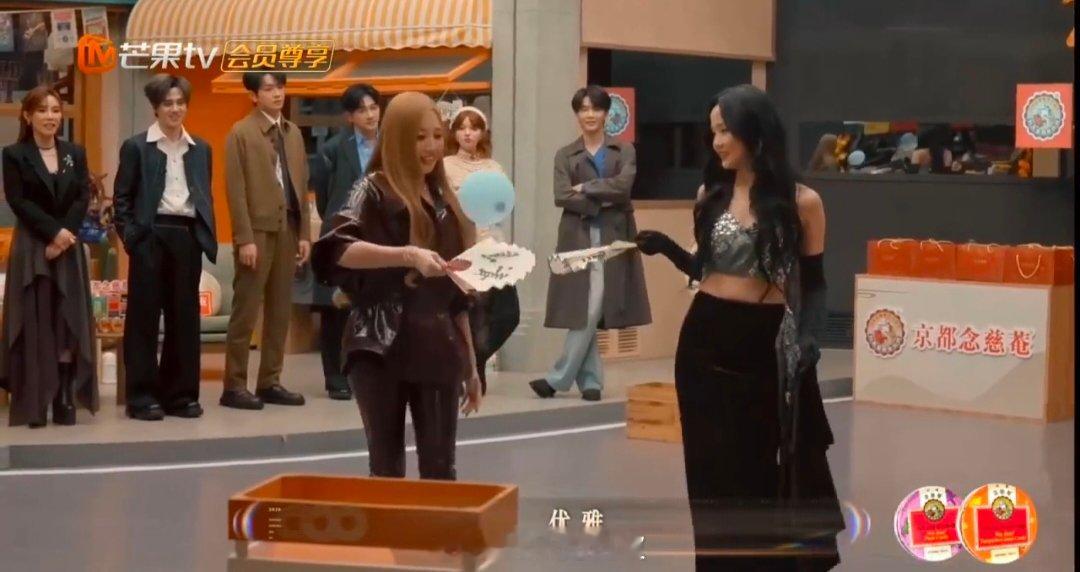 ALin黄龄优雅永不过时声生不息 被A-Lin和黄龄的优雅姿态彻底折服，游戏环节