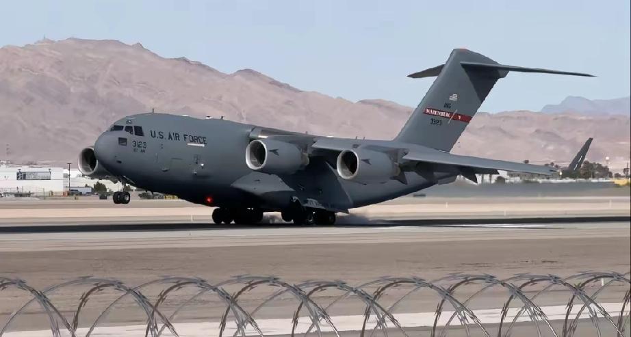 伊朗可能被骗了！
4月8日，据各大航空追踪网站的最新数据显示，美军的C-17A“