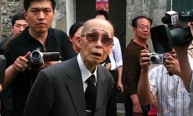 九旬日本退伍老兵松本还想打中国？被问为何执着，他说出了3个令人脊背发凉的理由！这