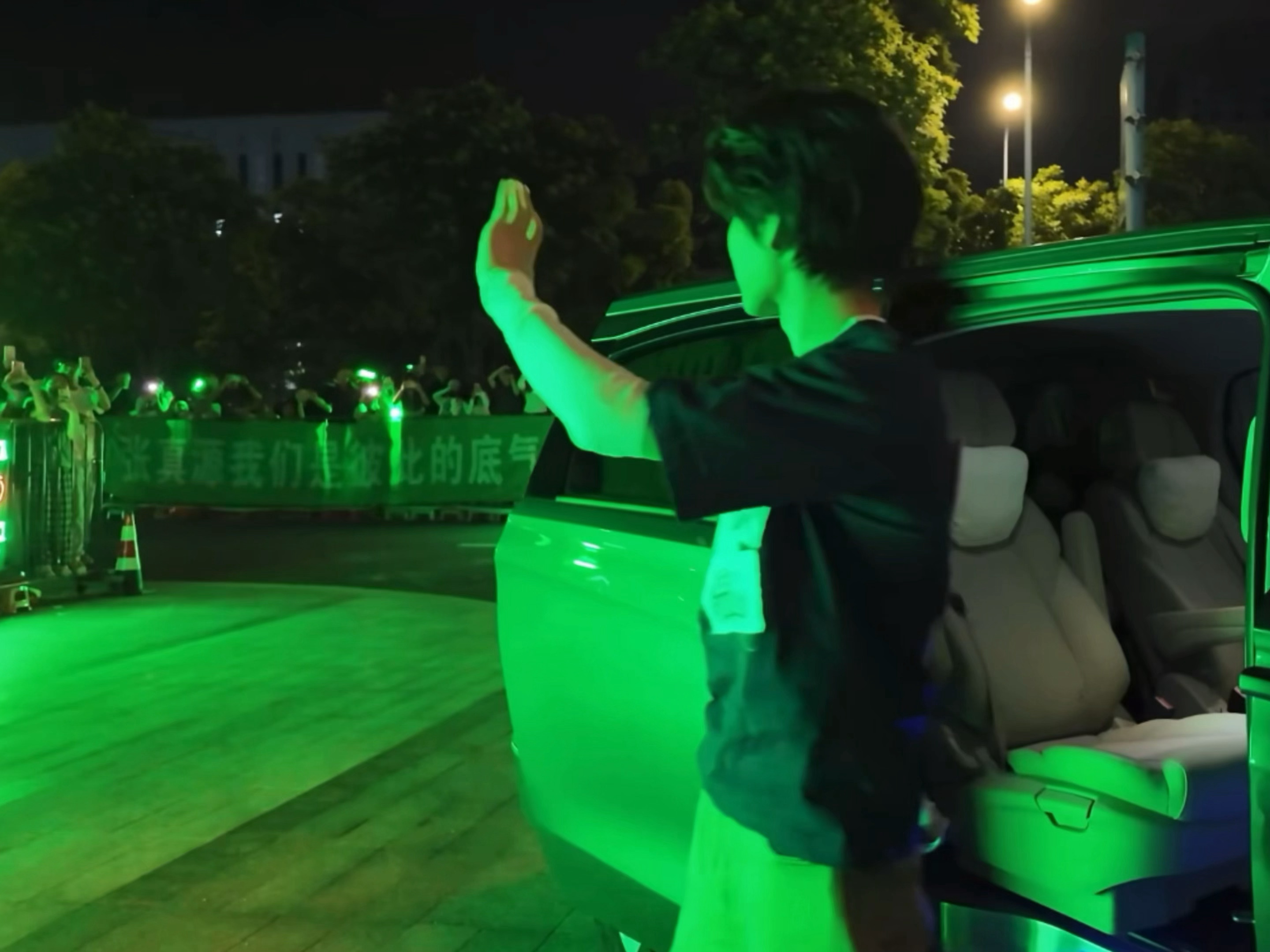 张真源，我们是彼此的底气张真源应援色二代唯一all绿