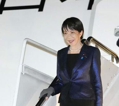 川普要是不狠宰她几刀，就不是川普了！特朗普向高市早苗施压，要求其在对伊朗战争中提