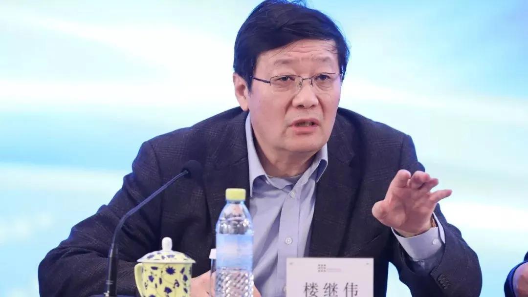 楼继伟：打破城镇乡村户籍，住房消费需求可以提升将近30%，也是破解房地产难题的关