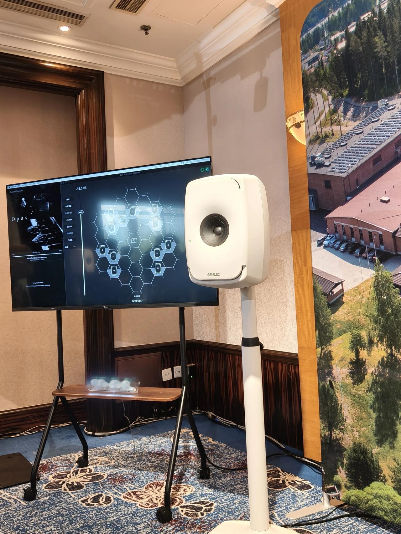 还好昨天去，今年的天气还要差，天空灰蒙蒙的有时还下雨🌧️温度也低了不少，感觉冷