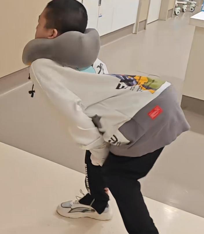 讨钱给“穷人”治病的医生，还是第一次见。
梁益建一位真正为患者着想的好医生。
他