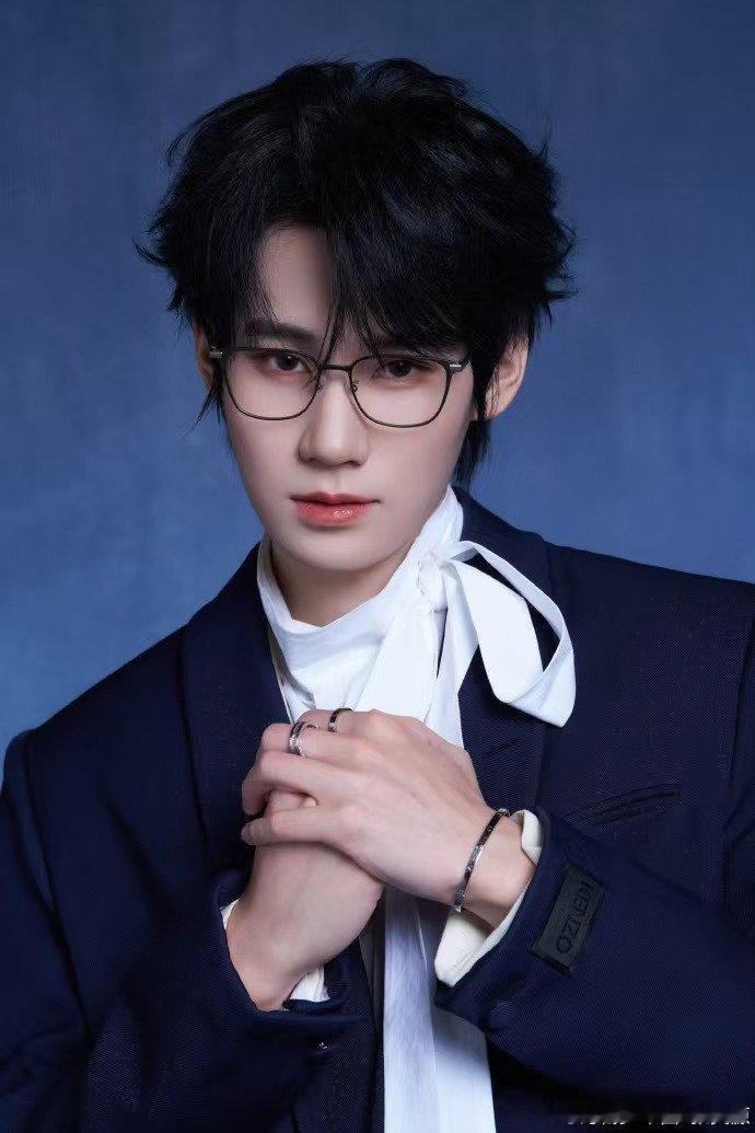 张真源念绕口令像开了二倍速没想到张真源嘴皮子这么溜哇，奔跑吧绕口令挑战简直开挂，