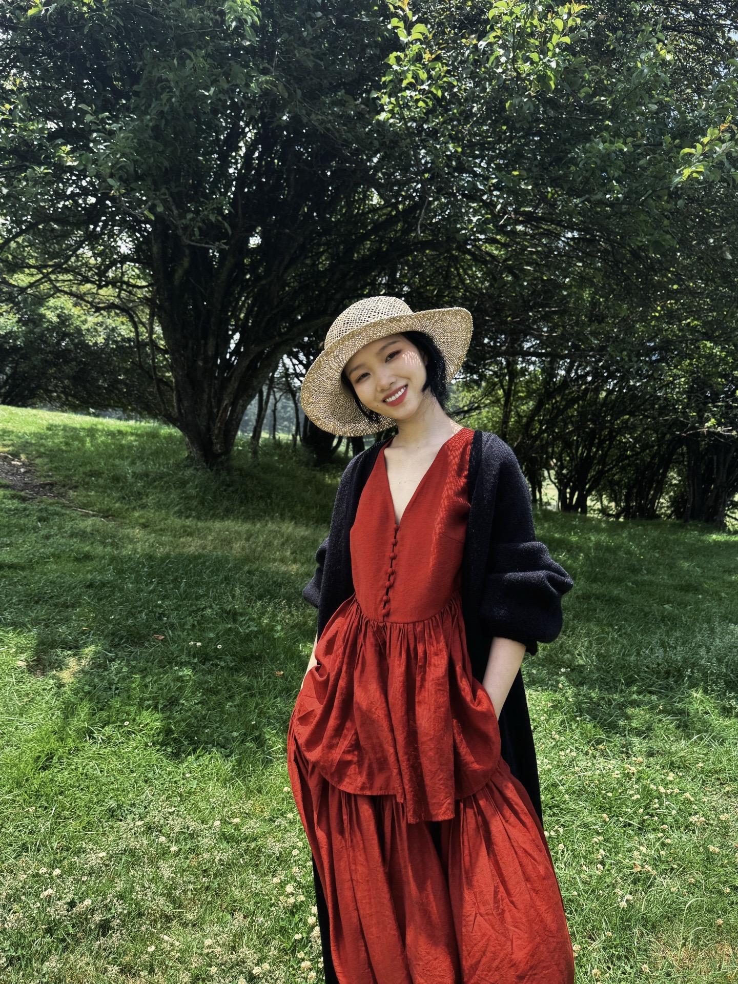 我们吞咽了太多意义  其实生命只需要呼吸