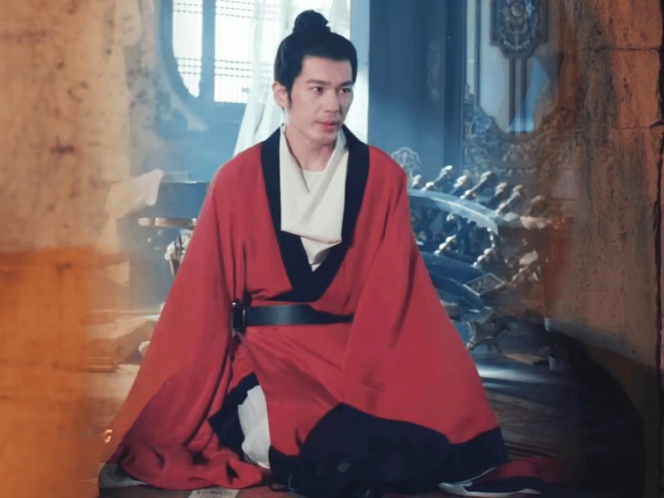 白宇眼神戏 白宇的表演秘诀在眼睛里！他让每个眼神都充满故事感，从清亮到泛红再到黯