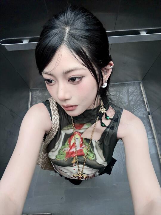 菩萨保佑金山银山全都有
