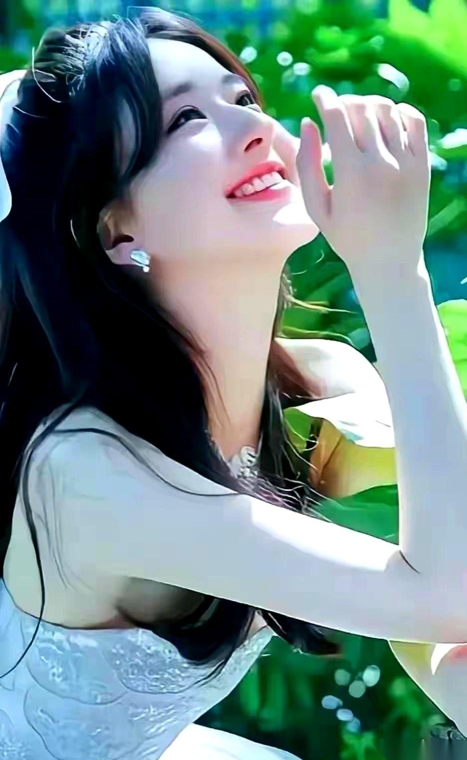 26万8的彩礼，一分没讲价，连着金首饰，直接堆到了家门口。
把当妈的直接给干懵了